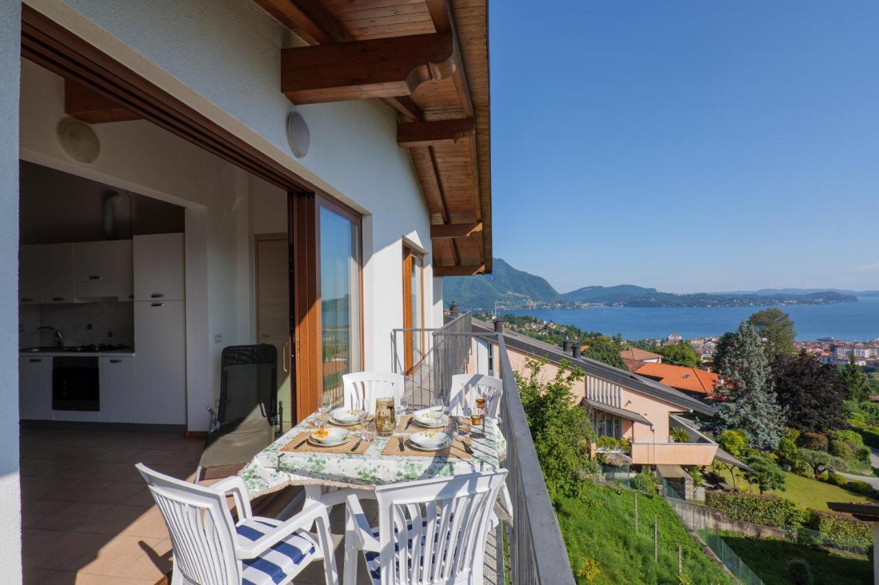 Appartement Panoramic'S Loft Tramonto à Verbania Extérieur photo